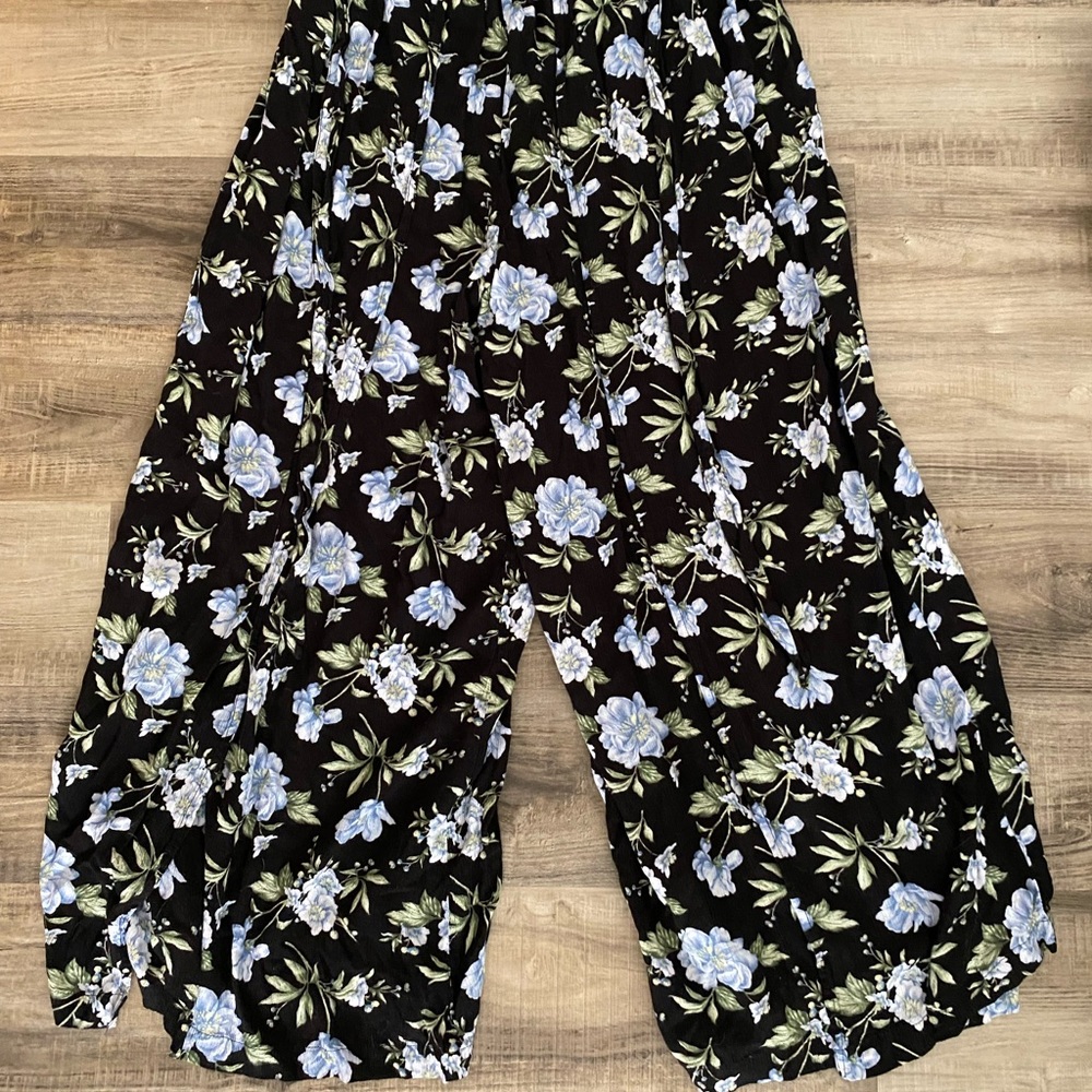 American Eagle split leg pants